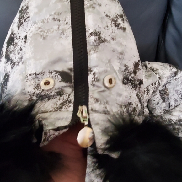 Snow jacket - Picture 3 of 4